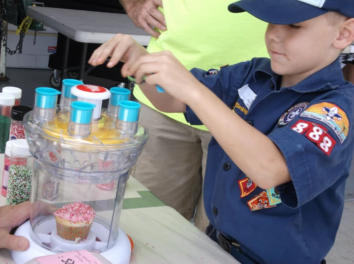 2016 pinewood derby 265