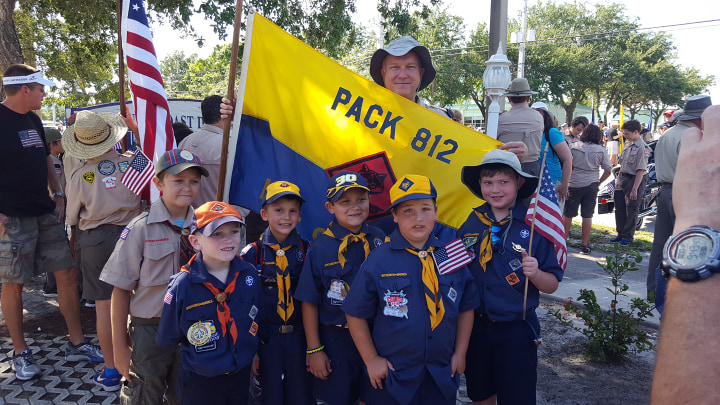 pack 812_end of parade_20160530_094139